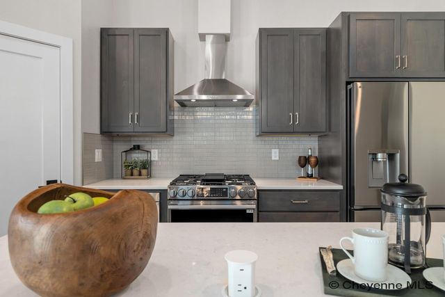 4069 ARROWHEAD TRL, Cheyenne, WY 82001