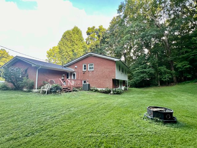 1875 Highway 1326, Mt Vernon, KY 40456