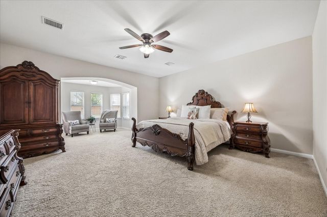2207 Hannah Creek Court, Pearland, TX 77089