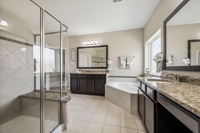 2207 Hannah Creek Court, Pearland, TX 77089