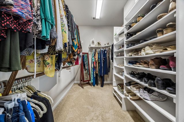 2207 Hannah Creek Court, Pearland, TX 77089