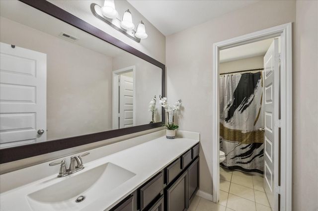 2207 Hannah Creek Court, Pearland, TX 77089