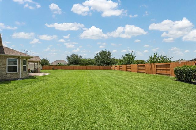 2207 Hannah Creek Court, Pearland, TX 77089
