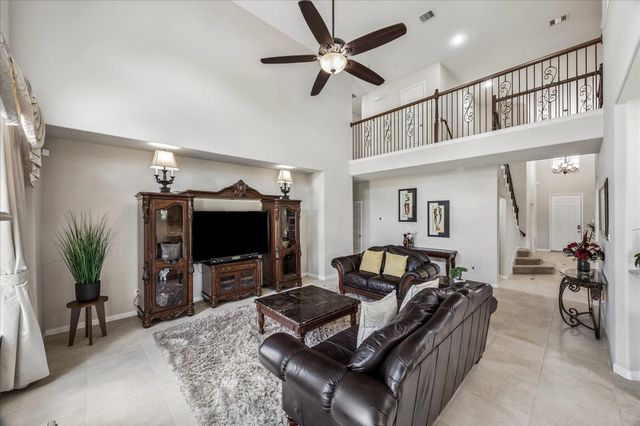 2207 Hannah Creek Court, Pearland, TX 77089