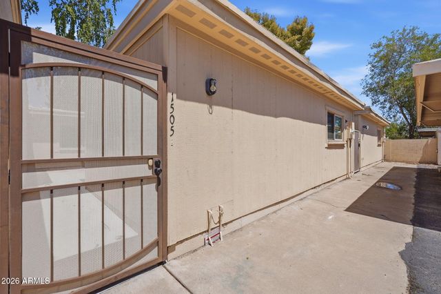 1505 E SOUTHERN Avenue, Tempe, AZ 85282