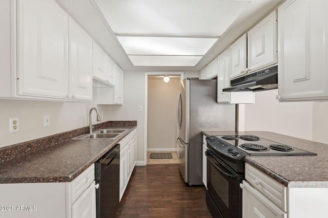 1505 E SOUTHERN Avenue, Tempe, AZ 85282