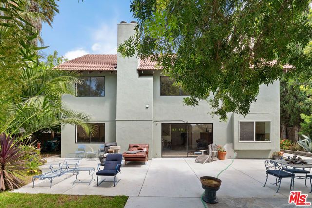 26926 De Berry Drive, Agoura Hills, CA 91301