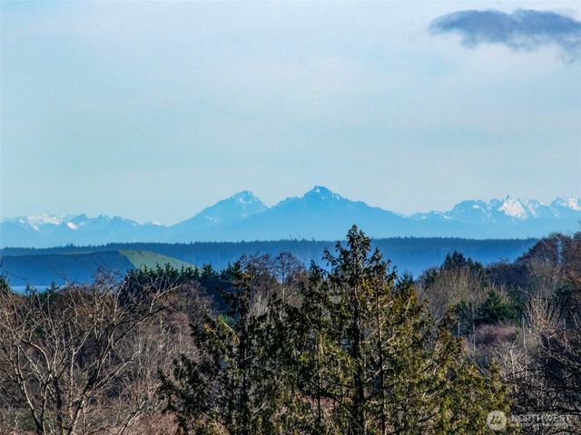 293 Moonlight Drive, Sequim, WA 98382