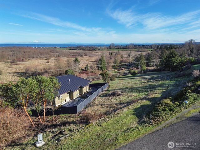 293 Moonlight Drive, Sequim, WA 98382