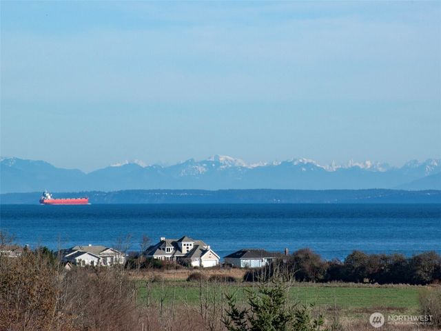 293 Moonlight Drive, Sequim, WA 98382