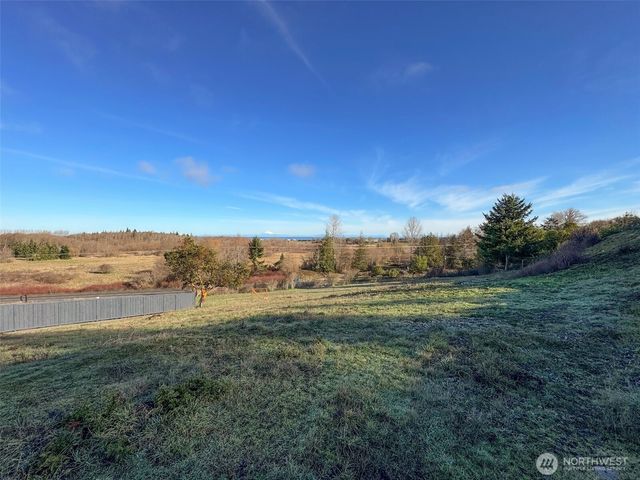 293 Moonlight Drive, Sequim, WA 98382