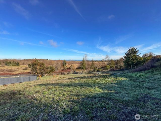 293 Moonlight Drive, Sequim, WA 98382