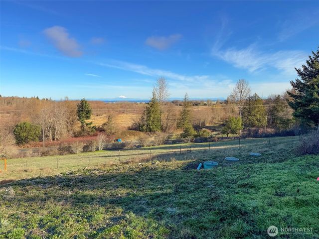 293 Moonlight Drive, Sequim, WA 98382