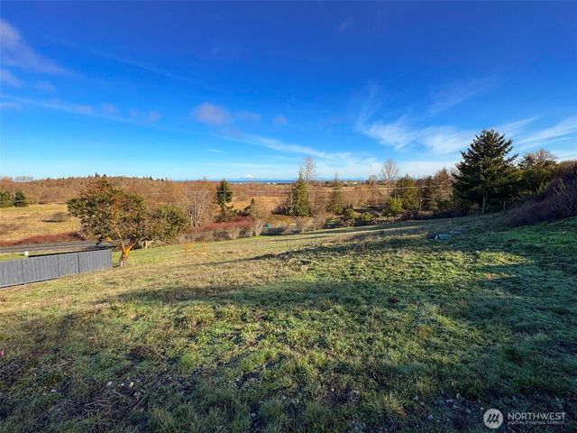 293 Moonlight Drive, Sequim, WA 98382