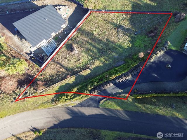 293 Moonlight Drive, Sequim, WA 98382