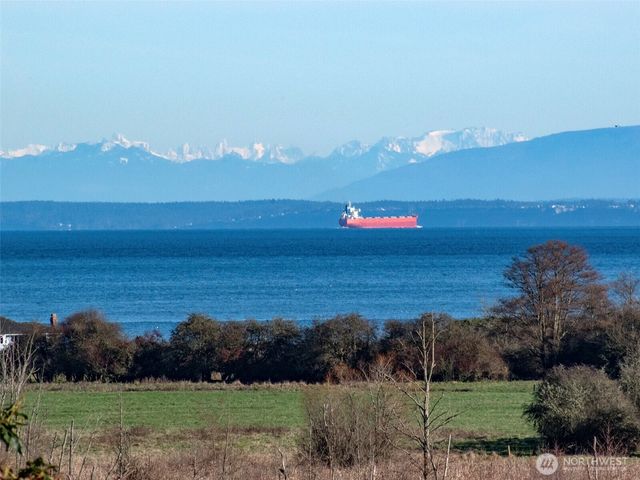 293 Moonlight Drive, Sequim, WA 98382