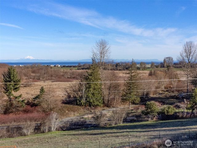 293 Moonlight Drive, Sequim, WA 98382