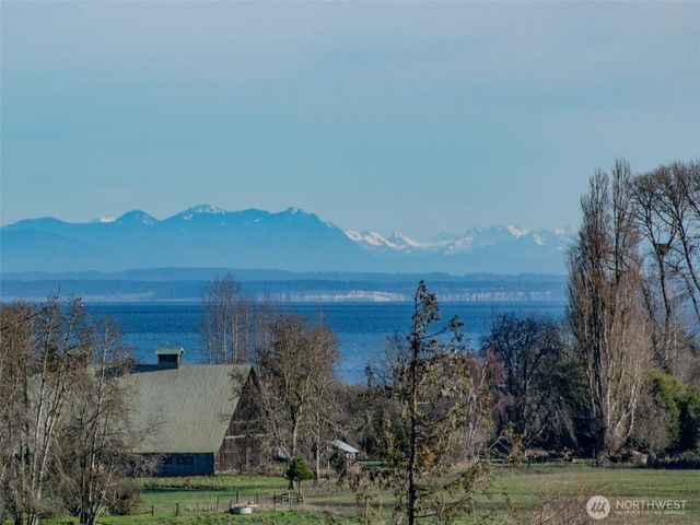 293 Moonlight Drive, Sequim, WA 98382