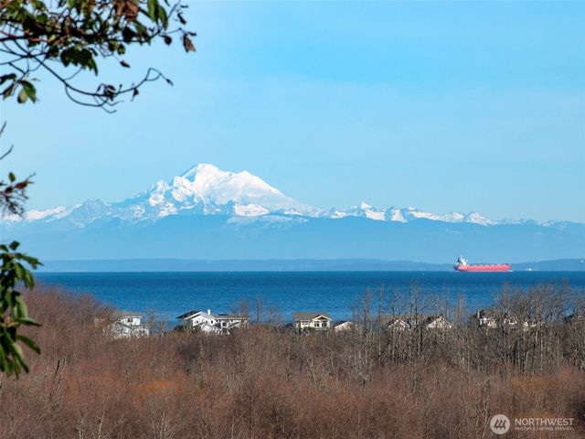 293 Moonlight Drive, Sequim, WA 98382