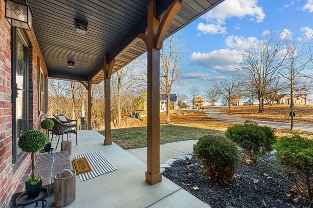 1865 Morningside Falls Boulevard, Blue Eye, MO 65611