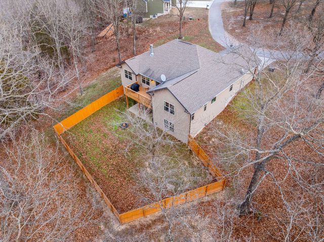 1865 Morningside Falls Boulevard, Blue Eye, MO 65611