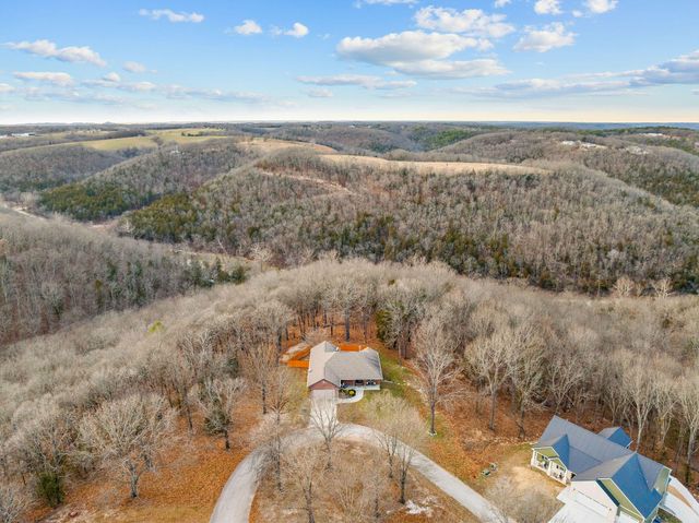 1865 Morningside Falls Boulevard, Blue Eye, MO 65611