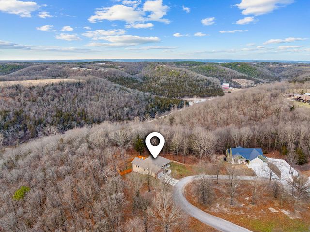 1865 Morningside Falls Boulevard, Blue Eye, MO 65611