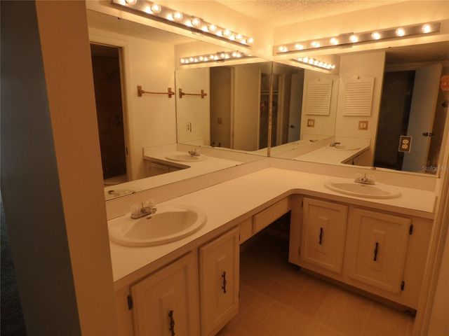 4700 JASMINE CREEK LANE 1512, Orlando, FL 32811