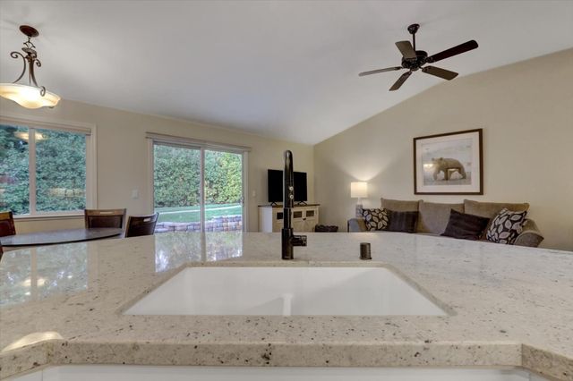 151 Holbrooke way, Grass Valley, CA 95945