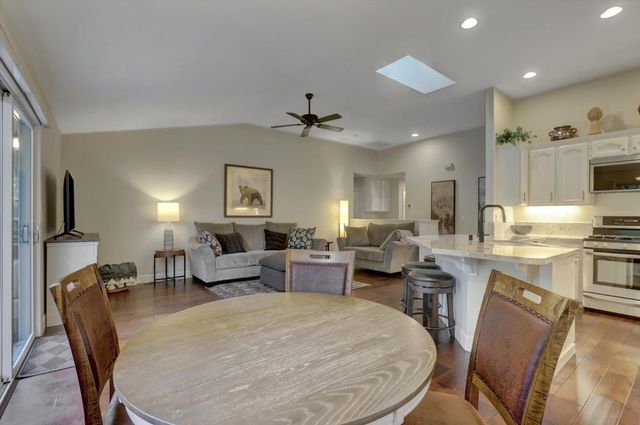 151 Holbrooke way, Grass Valley, CA 95945