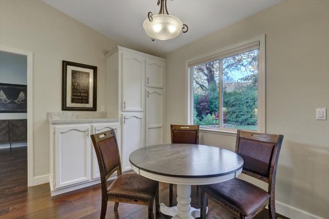 151 Holbrooke way, Grass Valley, CA 95945