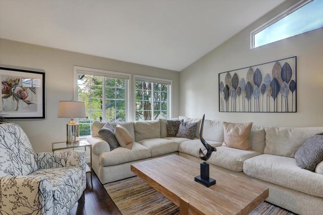 151 Holbrooke way, Grass Valley, CA 95945