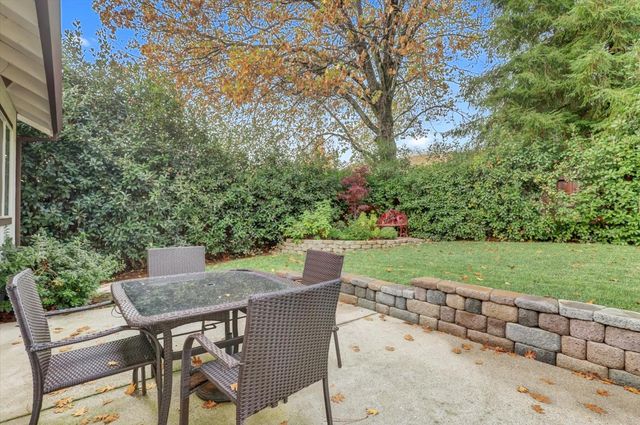 151 Holbrooke way, Grass Valley, CA 95945