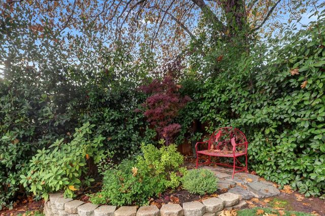 151 Holbrooke way, Grass Valley, CA 95945