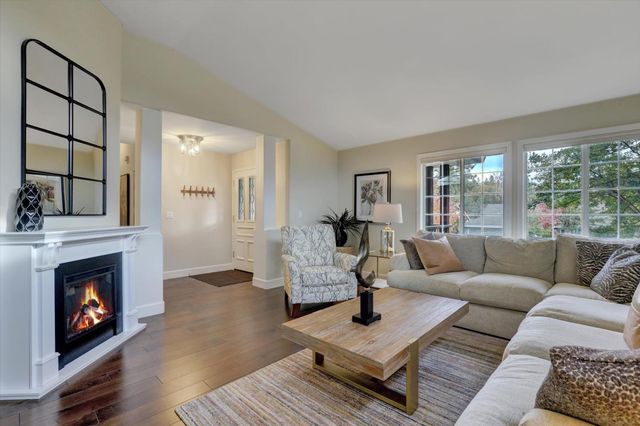 151 Holbrooke way, Grass Valley, CA 95945