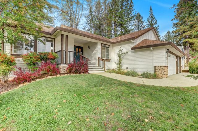 151 Holbrooke way, Grass Valley, CA 95945