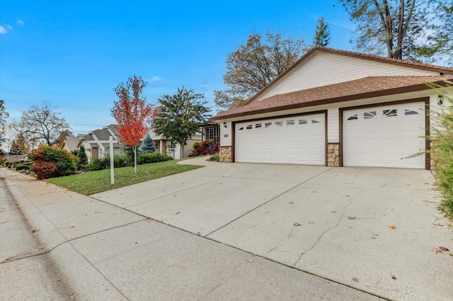 151 Holbrooke way, Grass Valley, CA 95945