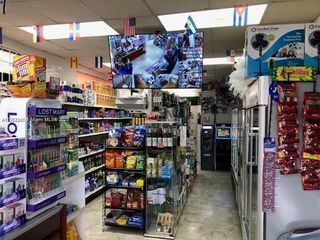 1011 SW 67th Ave, West Miami, FL 33144