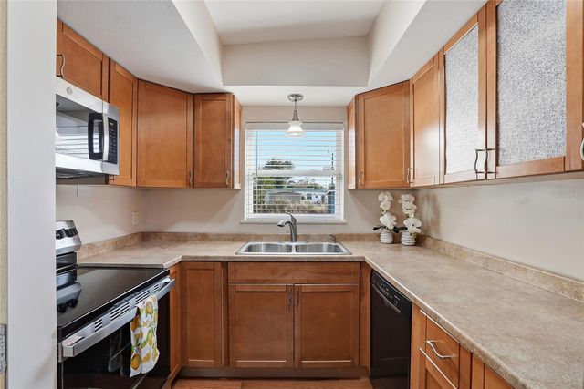 4400 13TH AVENUE N, St Petersburg, FL 33713