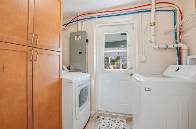 4400 13TH AVENUE N, St Petersburg, FL 33713