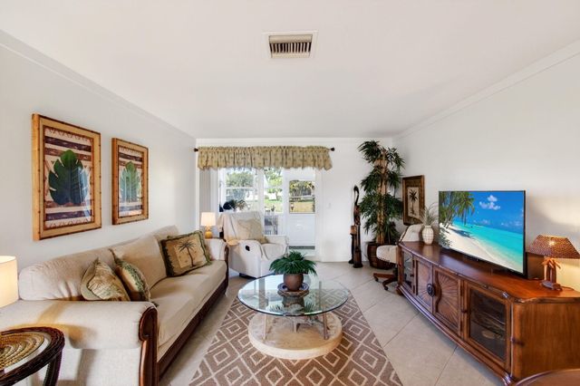 2533 Dudley Dr W Unit E, West Palm Beach, FL 33415