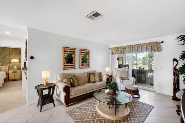 2533 Dudley Dr W Unit E, West Palm Beach, FL 33415