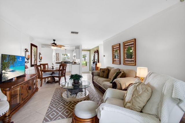 2533 Dudley Dr W Unit E, West Palm Beach, FL 33415