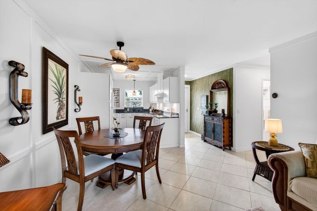 2533 Dudley Dr W Unit E, West Palm Beach, FL 33415