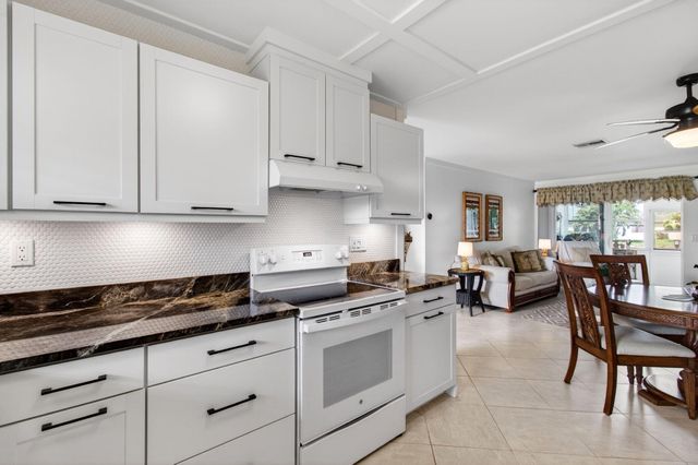 2533 Dudley Dr W Unit E, West Palm Beach, FL 33415