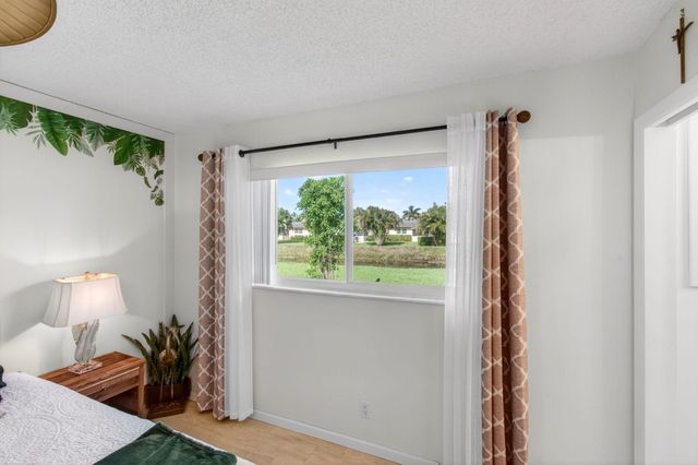 2533 Dudley Dr W Unit E, West Palm Beach, FL 33415
