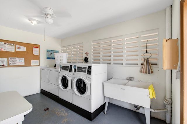 2533 Dudley Dr W Unit E, West Palm Beach, FL 33415