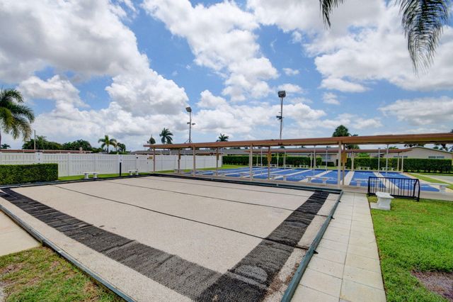 2533 Dudley Dr W Unit E, West Palm Beach, FL 33415