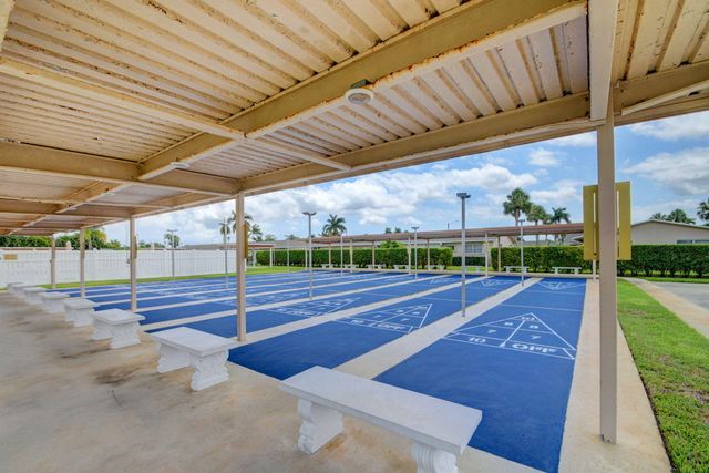 2533 Dudley Dr W Unit E, West Palm Beach, FL 33415
