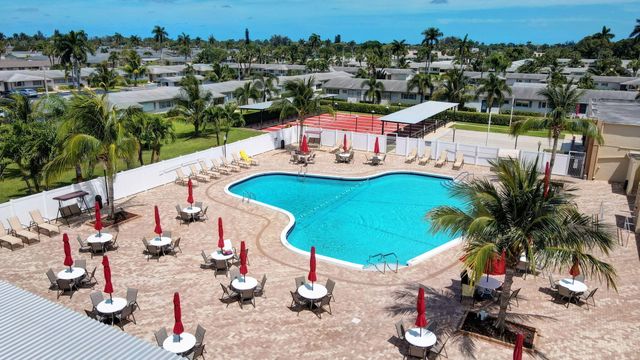 2533 Dudley Dr W Unit E, West Palm Beach, FL 33415